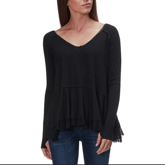 Free People Tops - Free people long sleeve distressed top